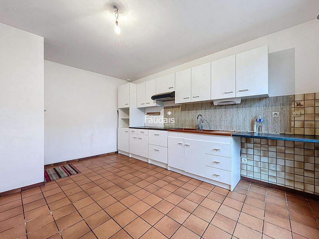 Maison 84 m² à Saint-Amand  - photo 4