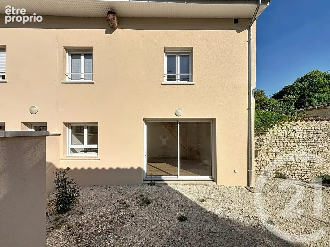 Maison à CHAMPNIERS