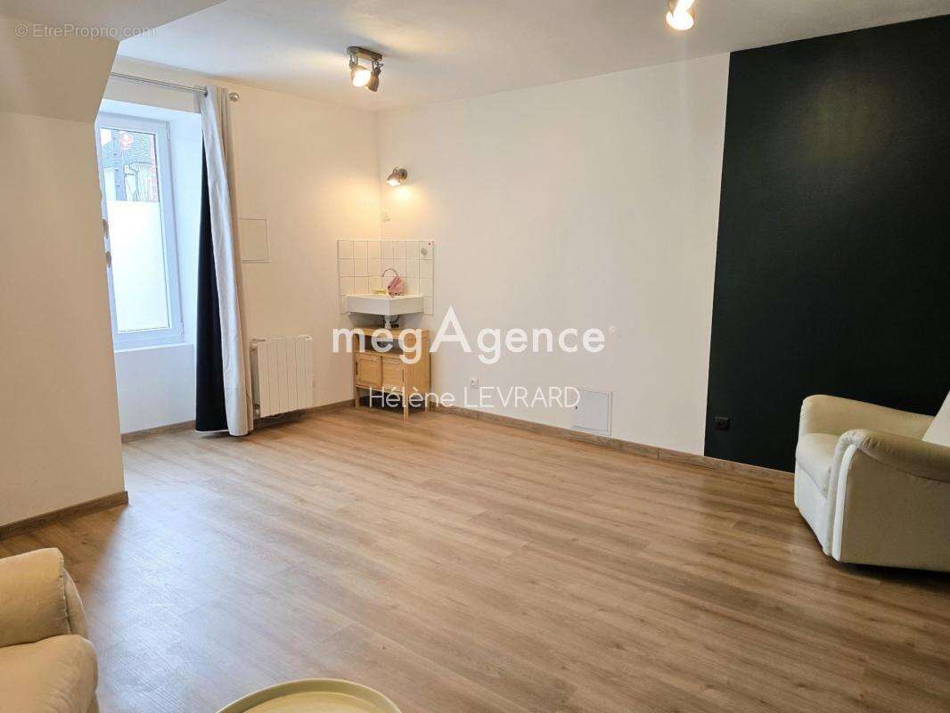 Appartement à EVRON