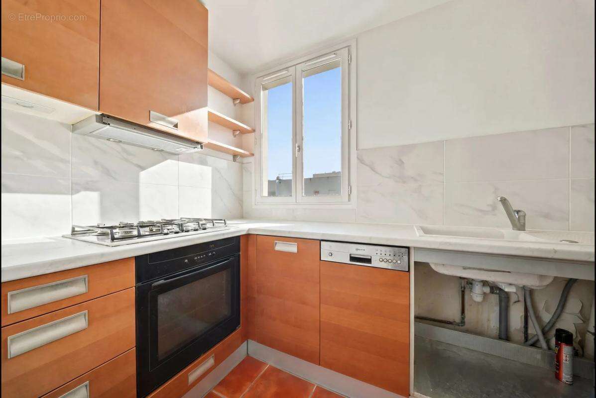 Appartement à PARIS-11E