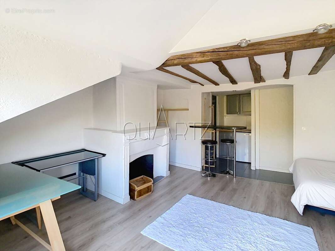 Appartement à VERSAILLES