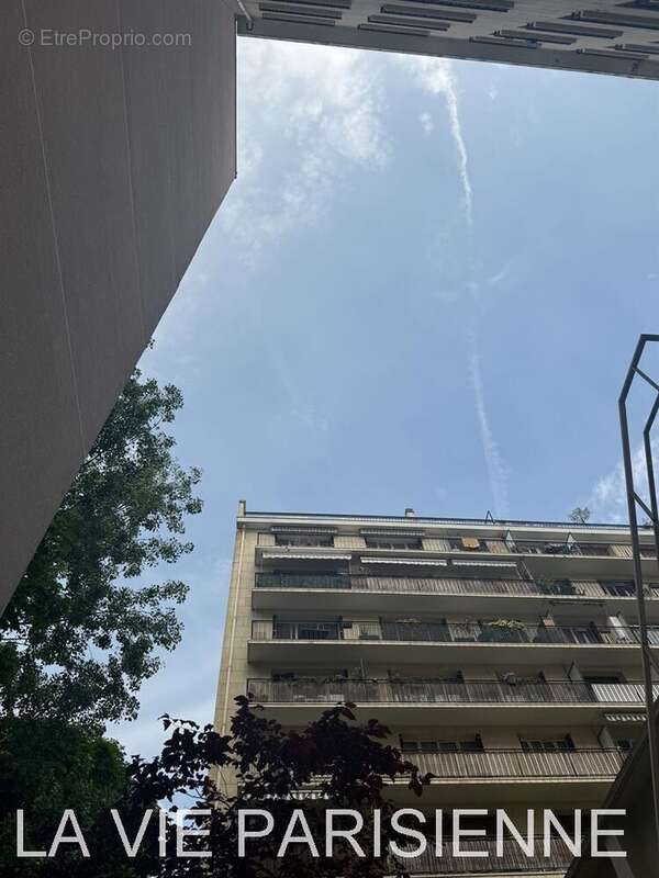 Appartement à PARIS-20E