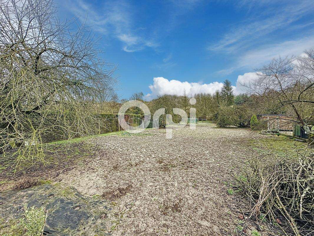 Terrain à LA NEUVILLE-SUR-RESSONS