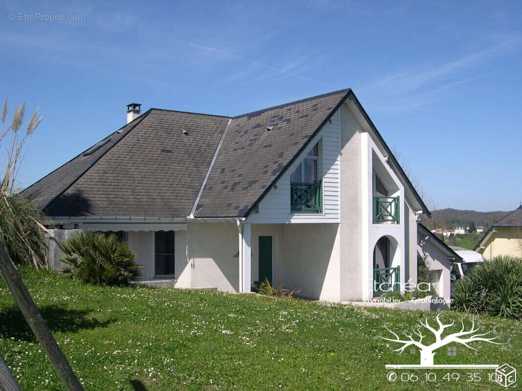 Maison 117 m² à Oloron-Sainte-Marie  - photo 2