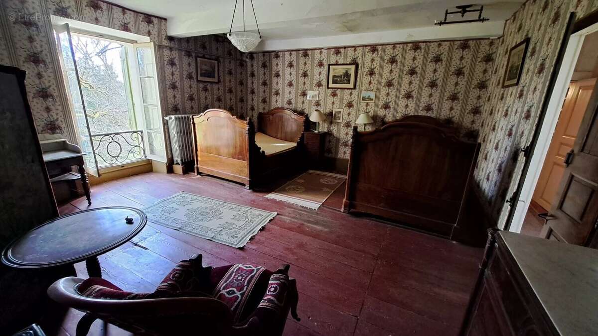 Maison à LABOUTARIE