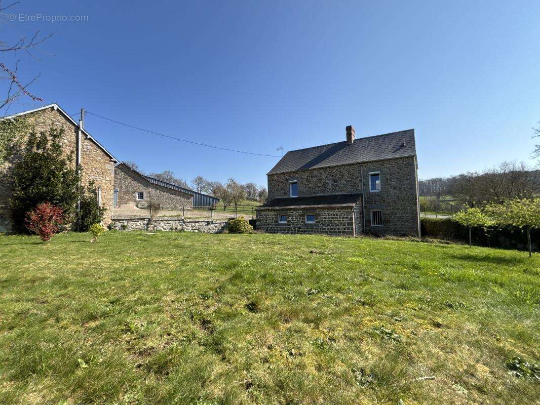 Maison à PUTANGES-PONT-ECREPIN