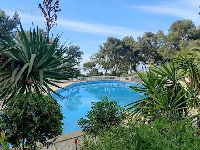 Appartement à HYERES