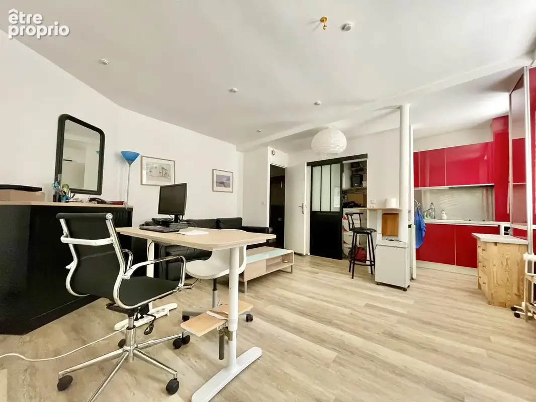 Appartement à PARIS-3E