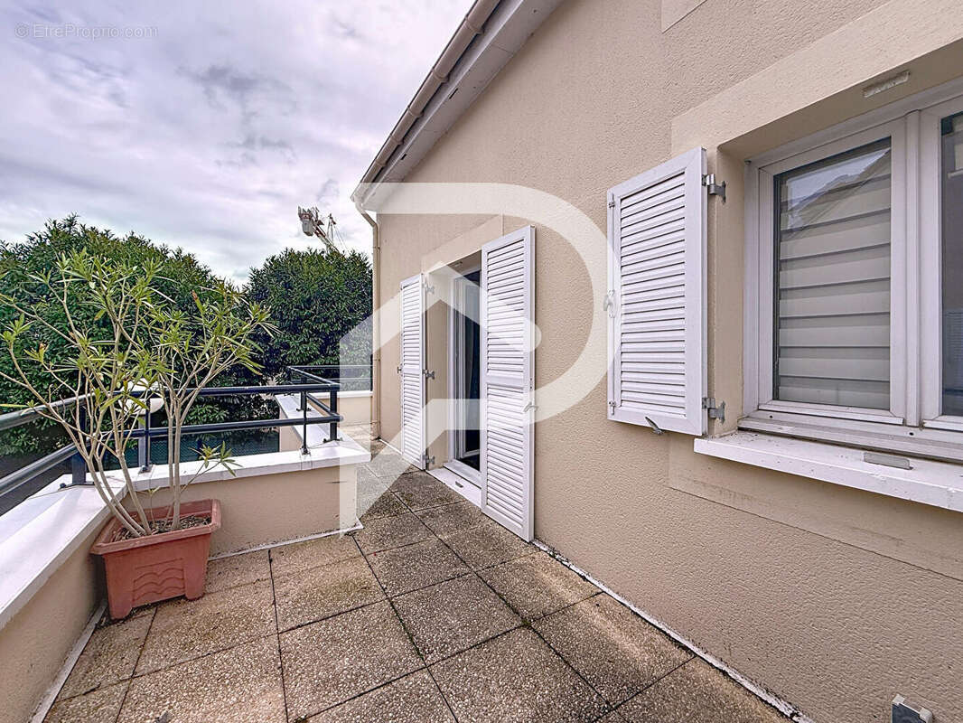 Appartement à CHENNEVIERES-SUR-MARNE