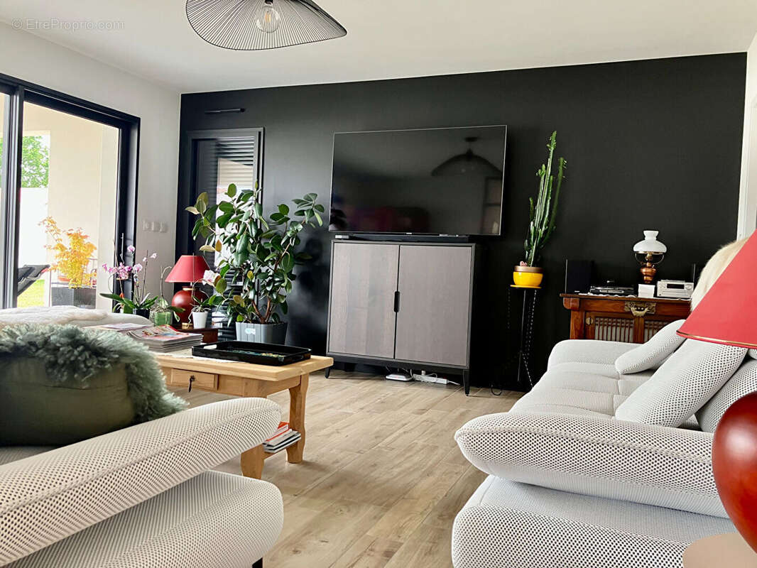 Maison Nieul Le Dolent 7 pièce(s) 140 m² - photo 5