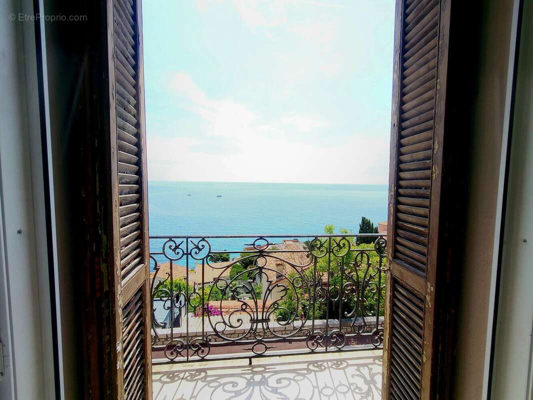 Appartement à ROQUEBRUNE-CAP-MARTIN