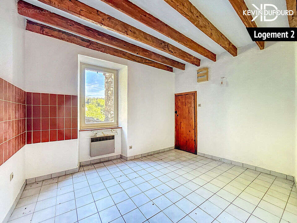 Maison à SAINT-ETIENNE-DE-BOULOGNE