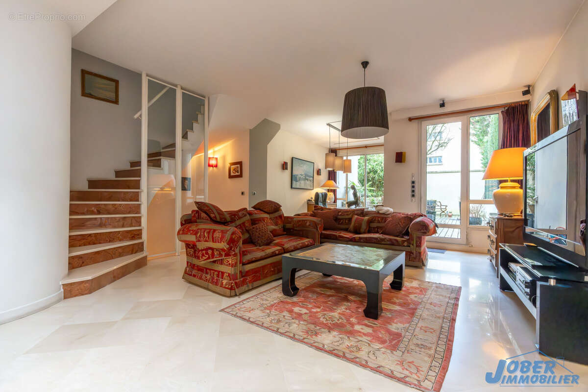 Maison à NOGENT-SUR-MARNE