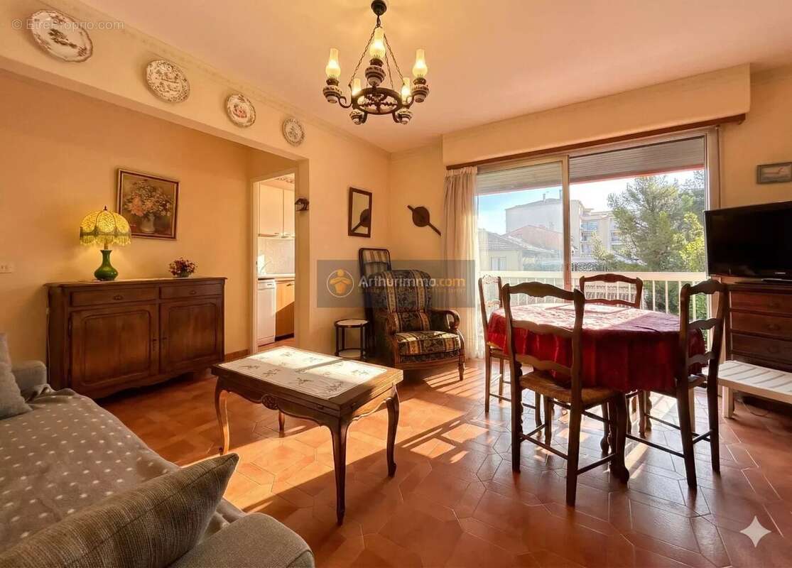 Appartement à FREJUS