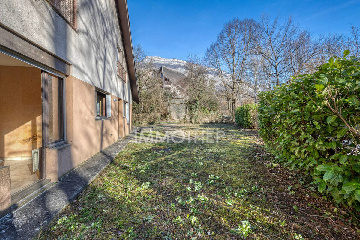 Appartement à MEYLAN