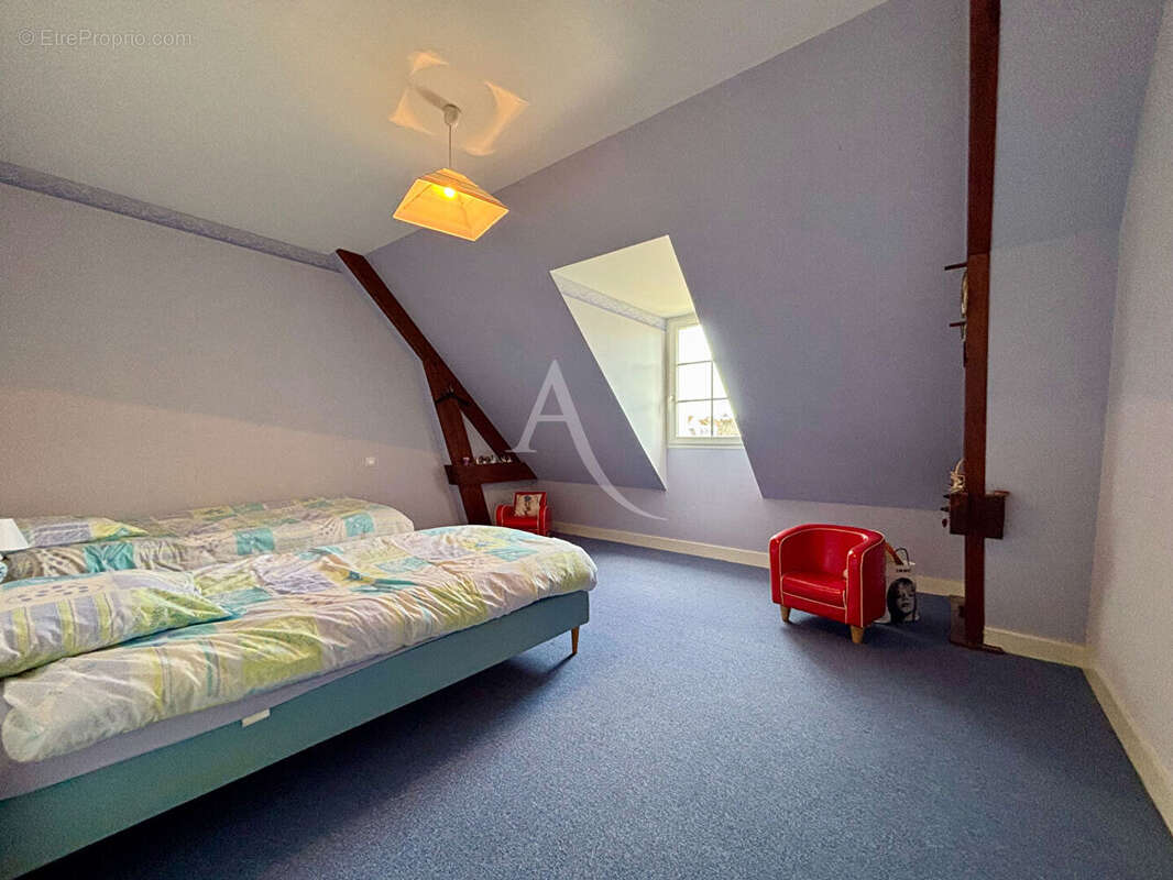 Maison de qualité à proximité des commerces - photo 13