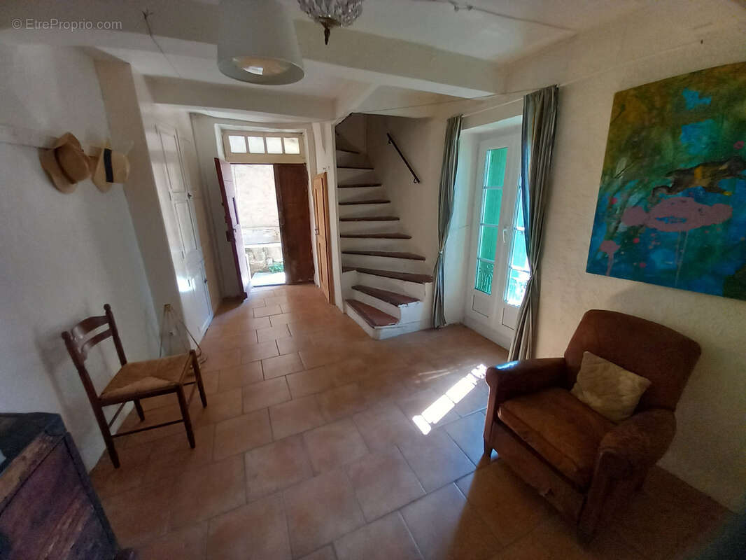 Grande Maison de vilage avec vue. - photo 10