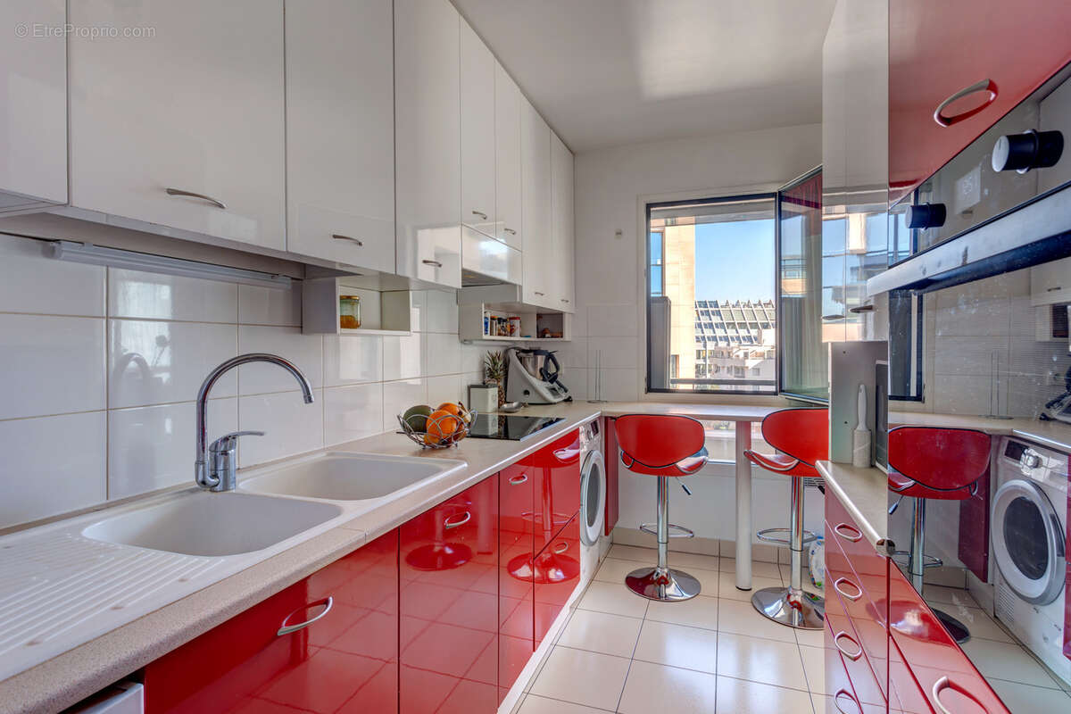 Appartement à ISSY-LES-MOULINEAUX