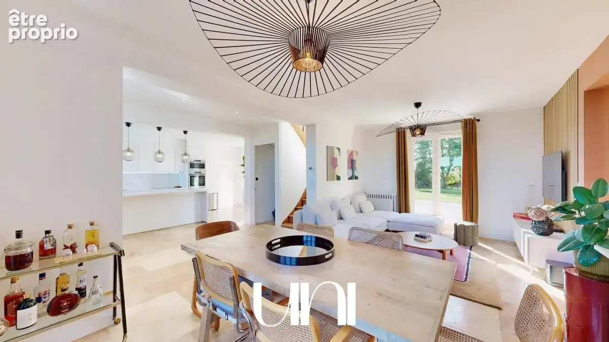Maison 6 pièces de 138 m2 avec jardin - MALTOT - photo 18