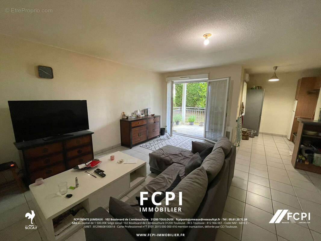 Appartement à SAINT-QUENTIN-DE-BARON