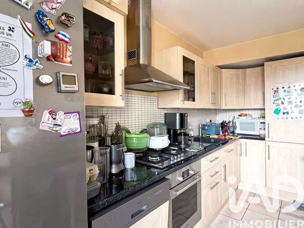 Photo 6 - Appartement à BUSSY-SAINT-GEORGES