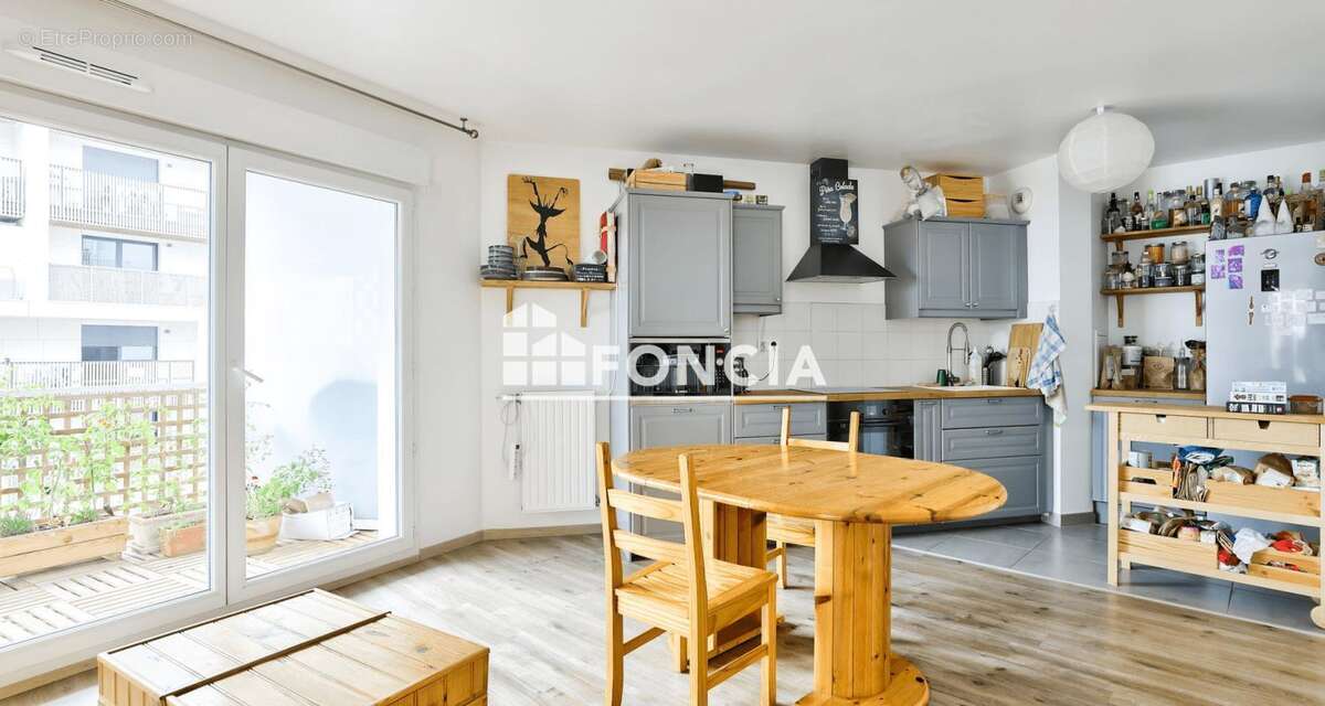 Appartement à CLICHY