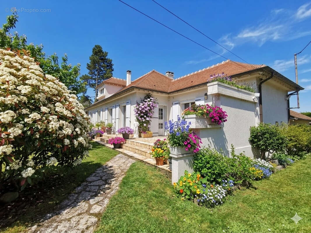 Maison à BAILLEAU-ARMENONVILLE