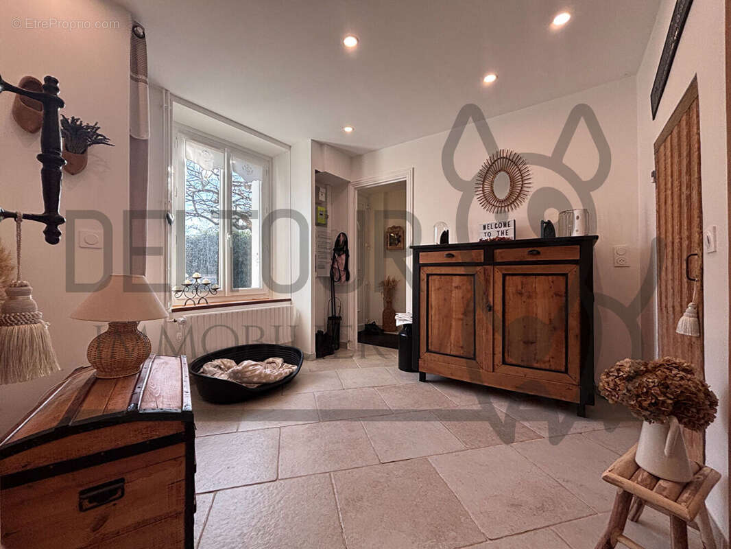 Maison à QUINCY-VOISINS