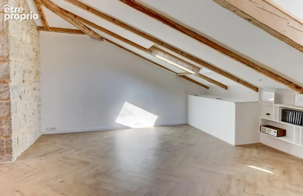 Appartement 3 pièces rénové hypercentre - photo 8