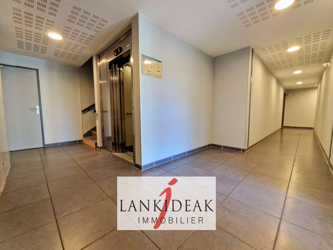 Appartement à USTARITZ