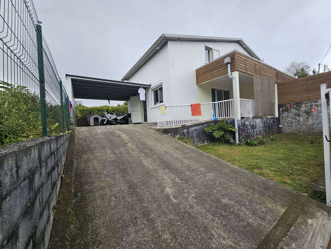 Photo 2 - Maison à LA PLAINE-DES-PALMISTES