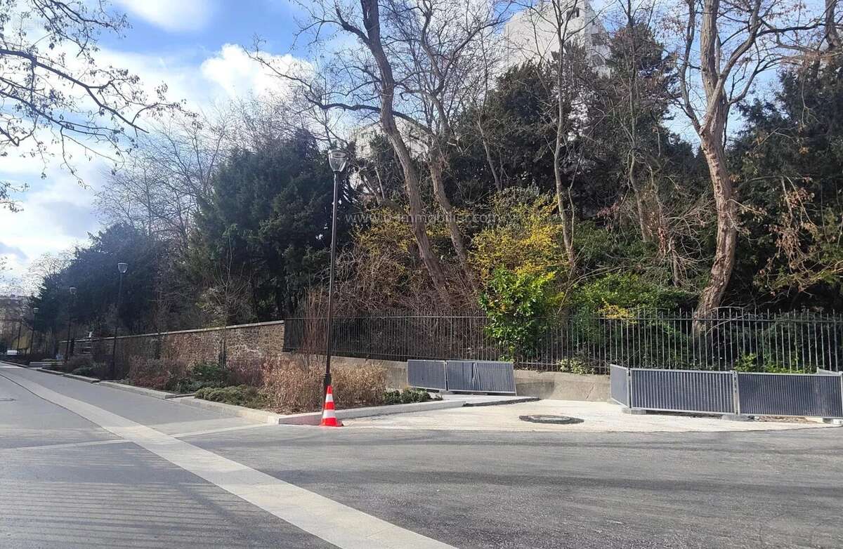 Appartement à PARIS-20E