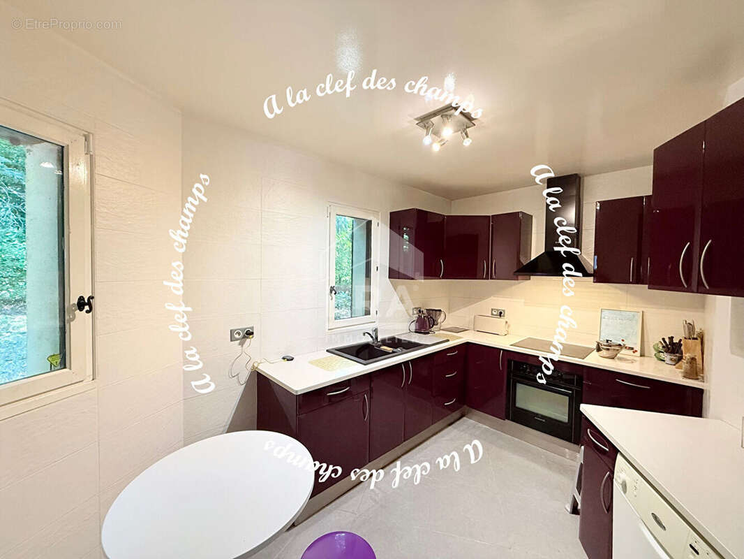 Maison à GIF-SUR-YVETTE