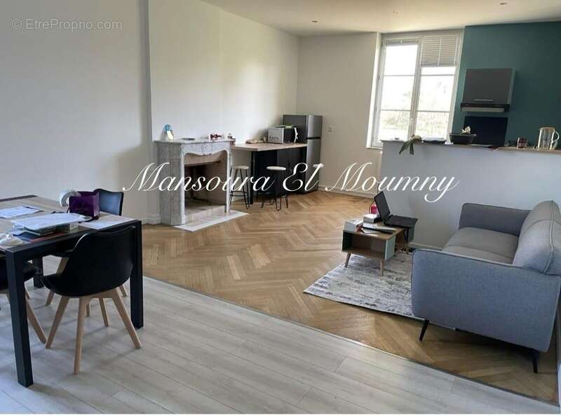 Appartement à SAVONNIERES