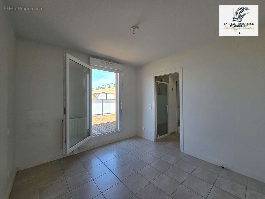 Appartement à VILLENAVE-D&#039;ORNON