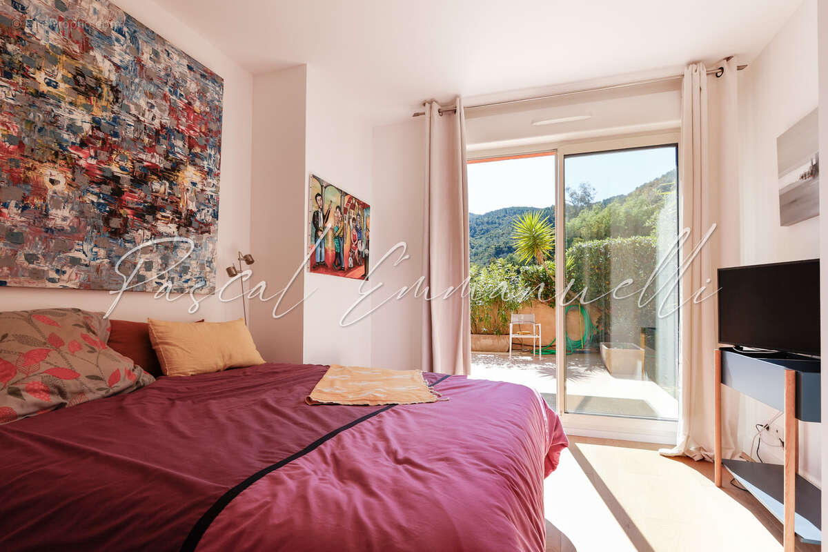 Appartement à MANDELIEU-LA-NAPOULE