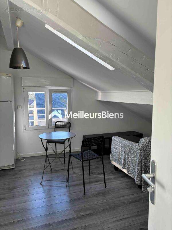 Appartement à BEAUCHAMP