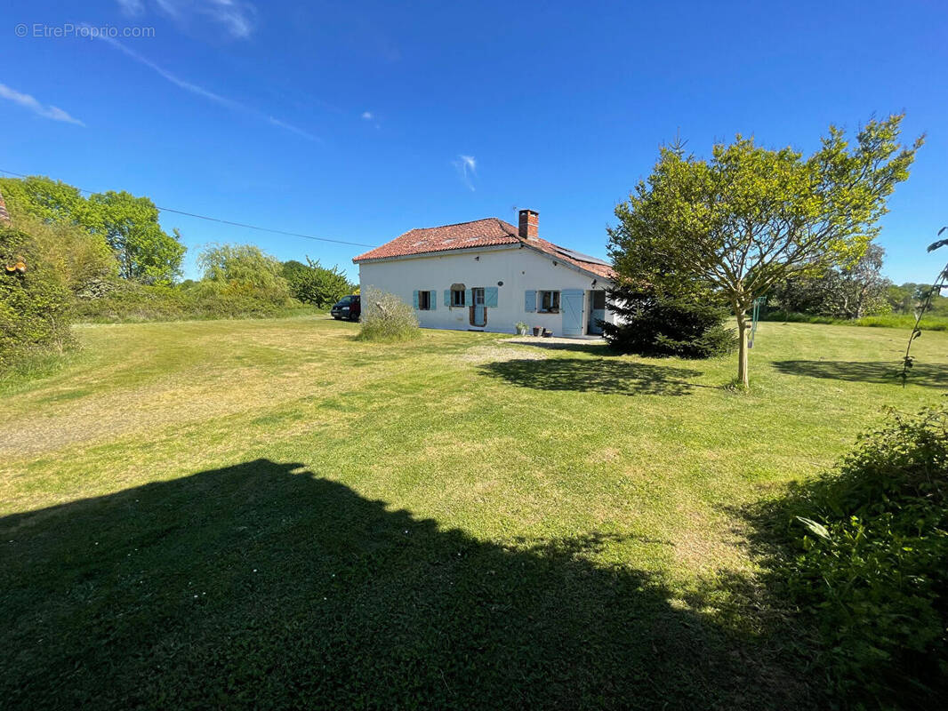 Maison à AIRE-SUR-L'ADOUR