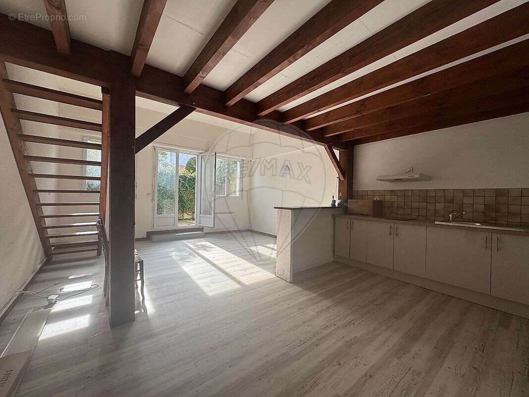 Maison à MESCHERS-SUR-GIRONDE