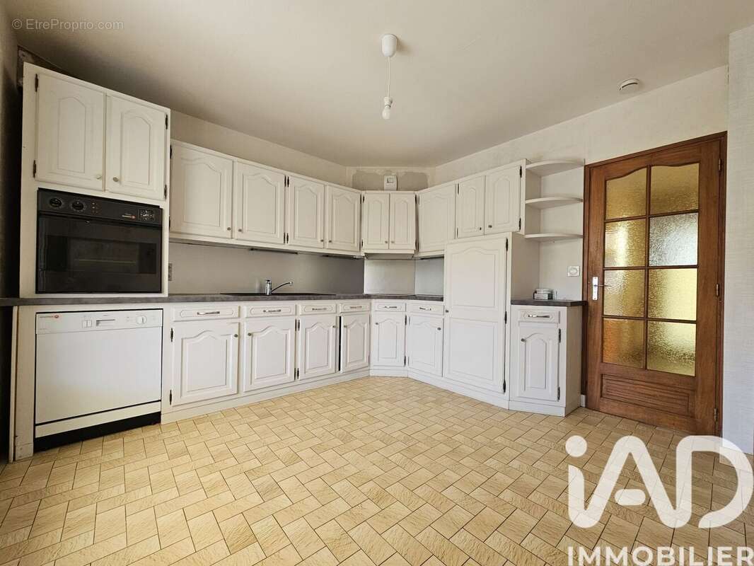 Photo 4 - Maison à CONNERRE