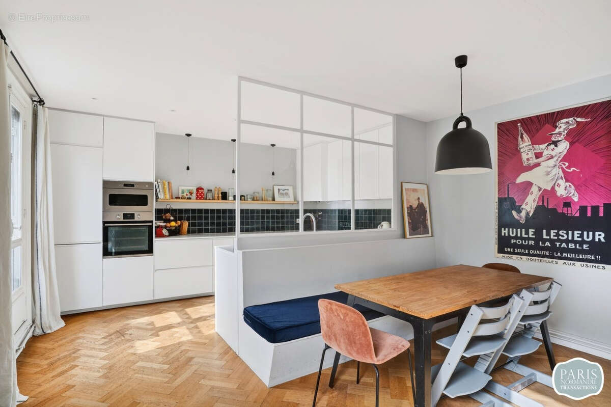Appartement à PARIS-17E