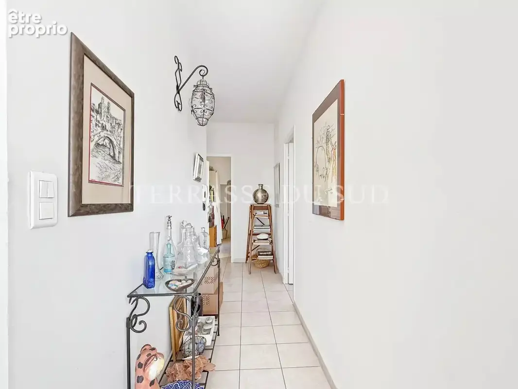 Vente Appartement T2/3 de 58 m2 LC avec Grande Terrasse, Parking Privatif et Cave - Montolivet Marseille 12 - photo 12