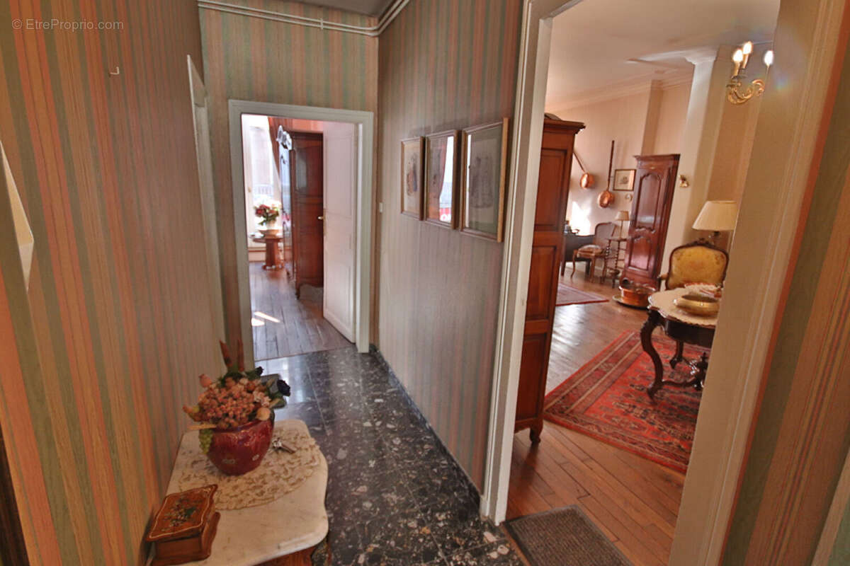 Appartement à MOULINS