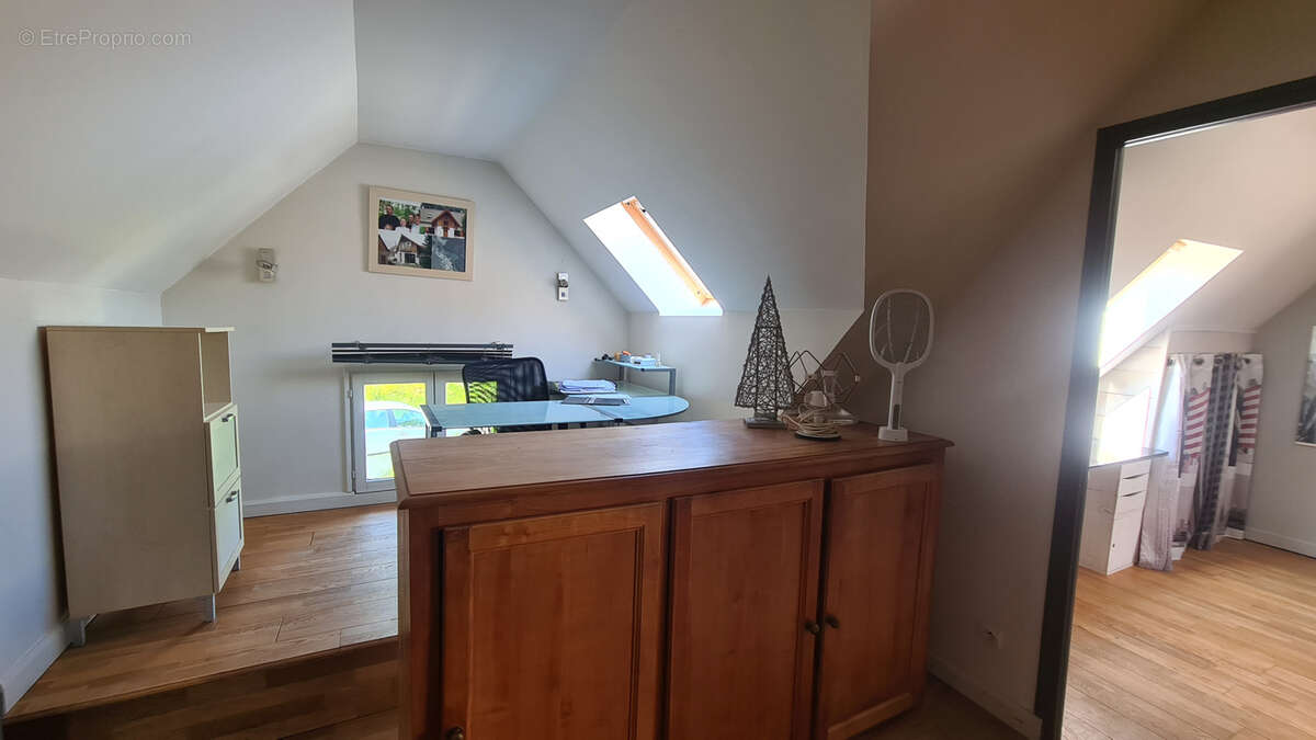 Maison à ESTREELLES