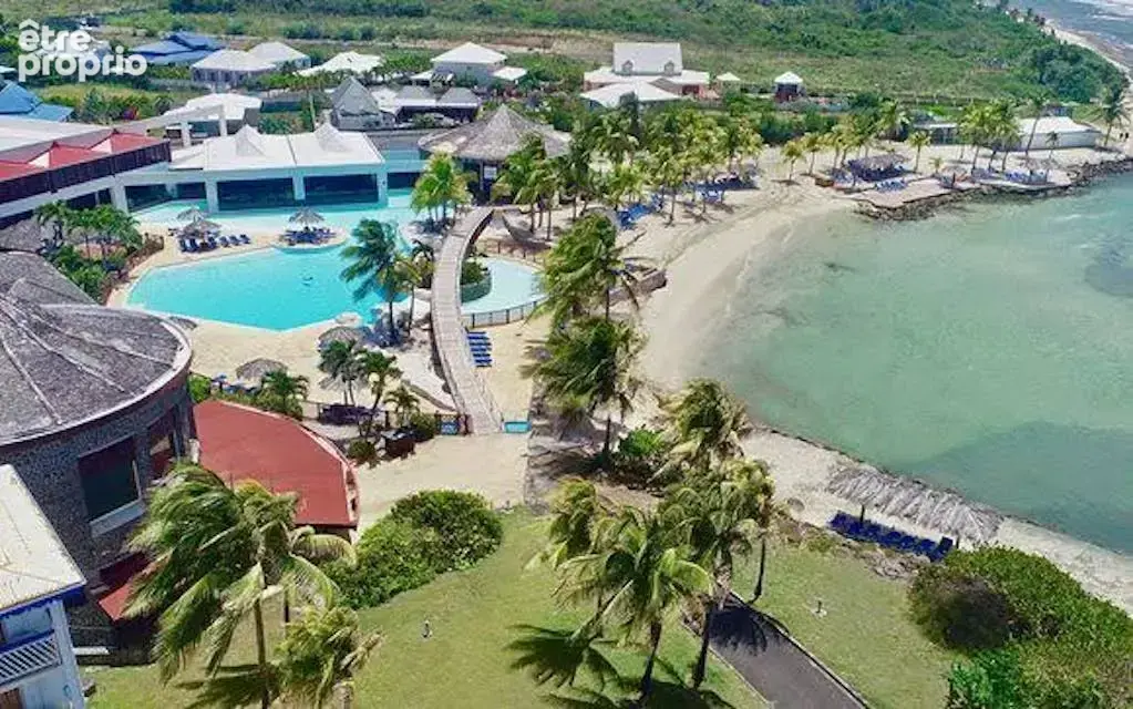 Studio en parfait état, meublé, vue mer - photo 2