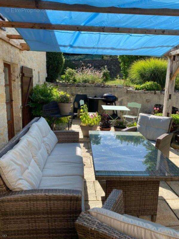 Maison à NANTEUIL-EN-VALLEE