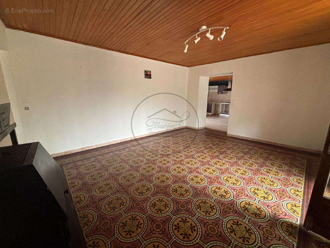 Maison de village avec terrain attenant - photo 7