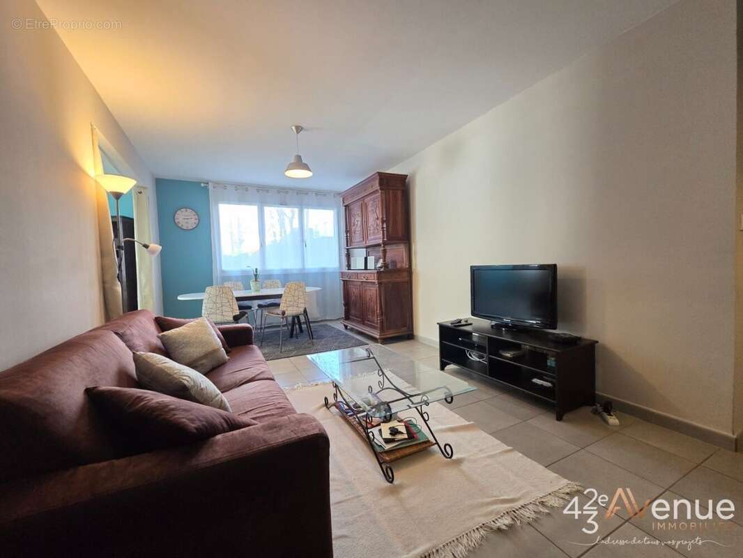 Appartement à SAINT-ETIENNE