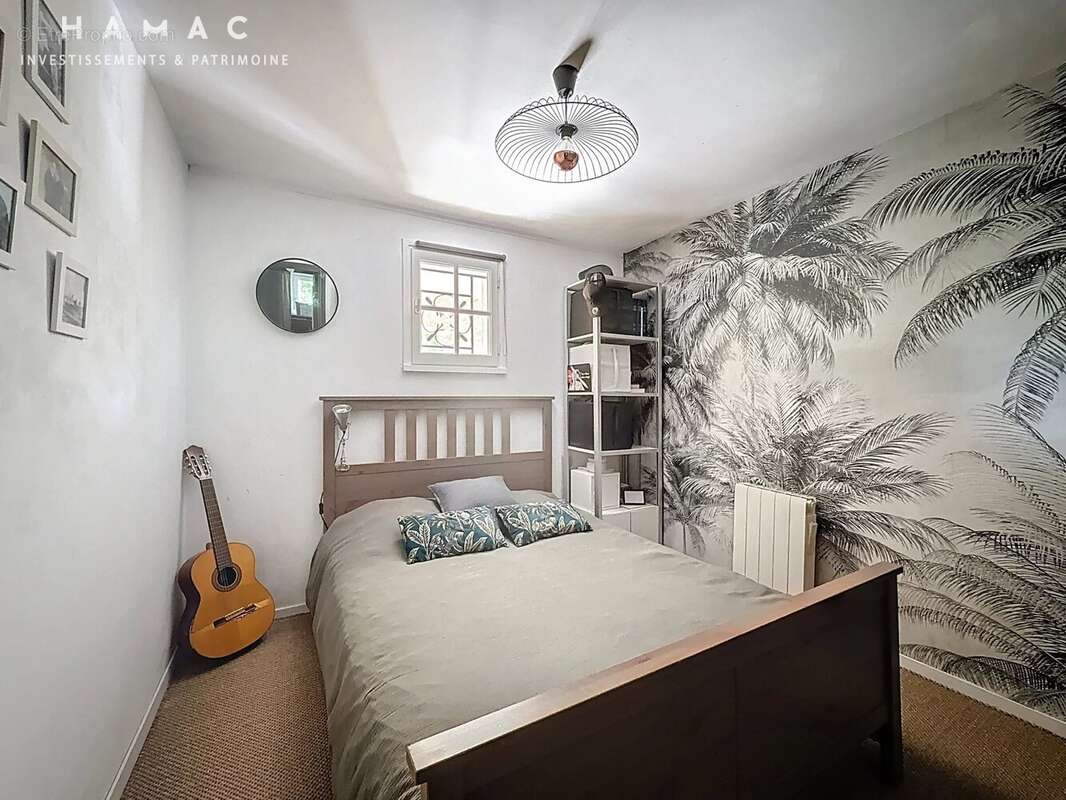 Maison à LA TOUR-DE-SALVAGNY