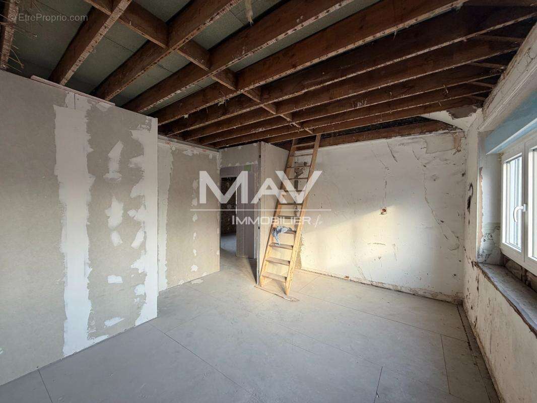 Appartement 3110 m² à Lille  - photo 7